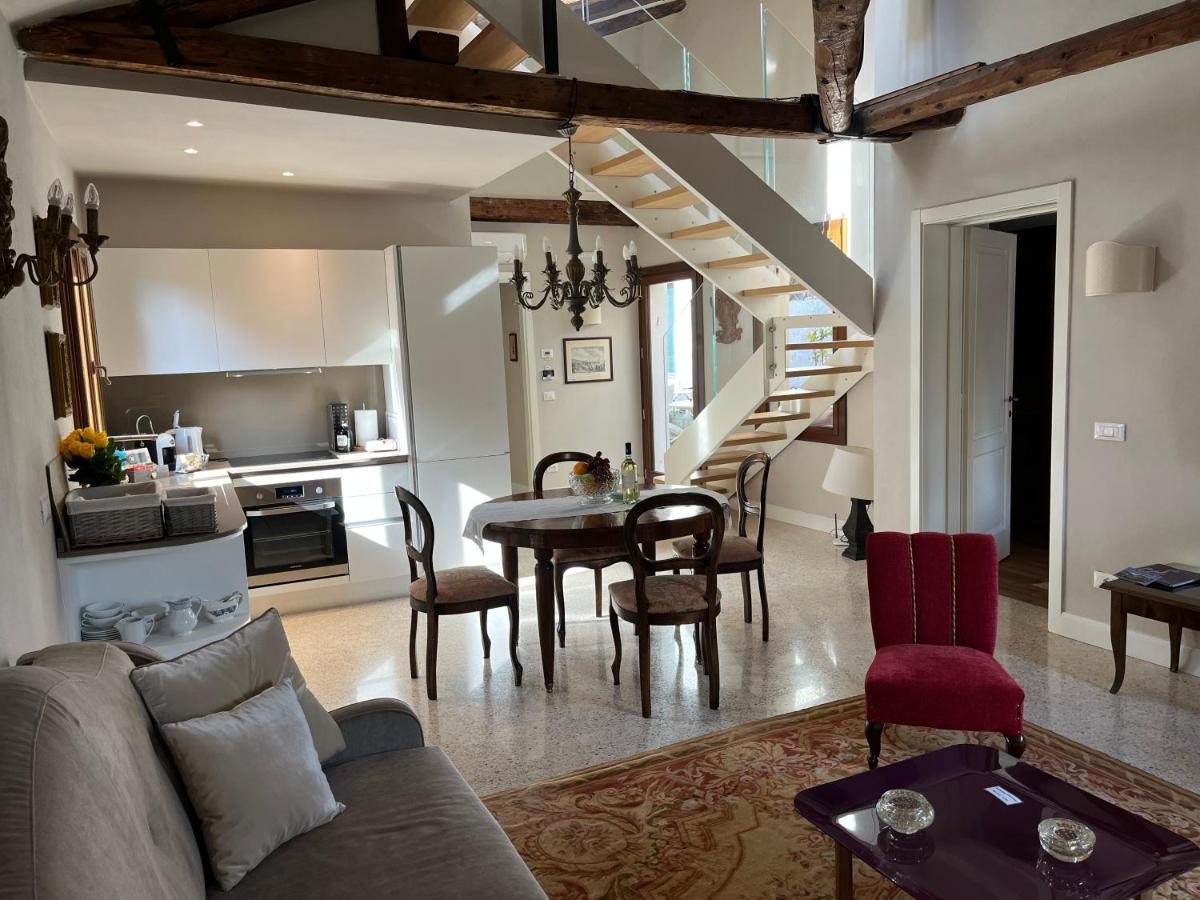Palazzo Veneziano Direct At The Canal With Roof Terrace * Venecia